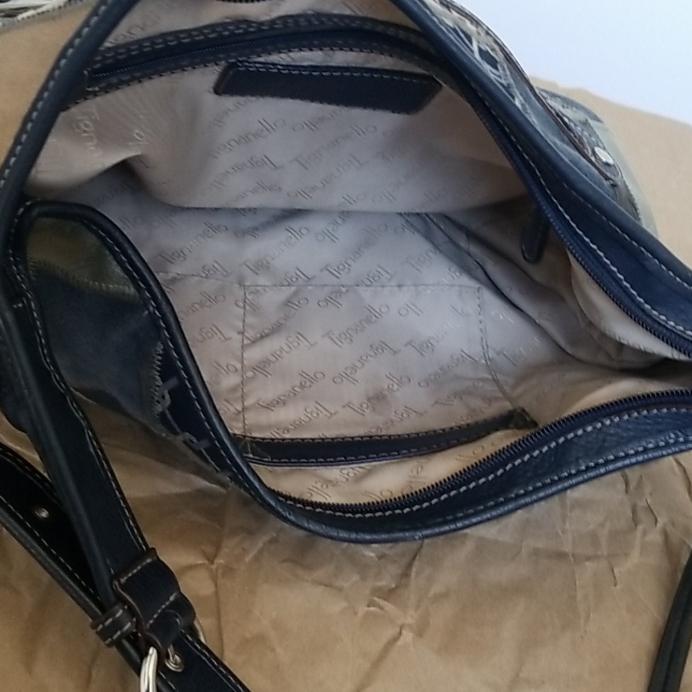 Tignanello Leather Patchwork Hobo Bag. - image 3